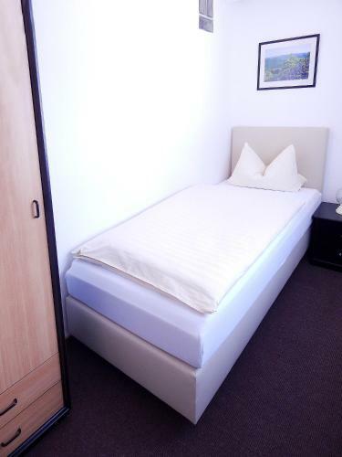 Apartamento Pension Und Fewo Hohe Rh�n