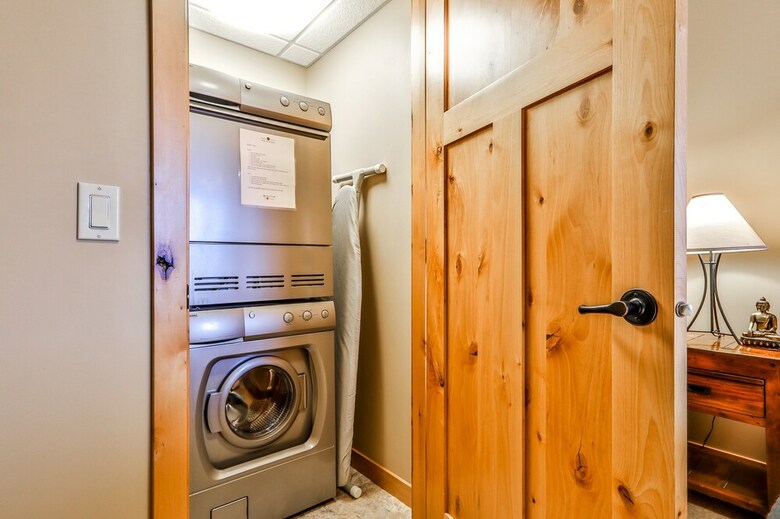 Aparthotel Spring Creek Vacations - Rundle Cliffs Lodge