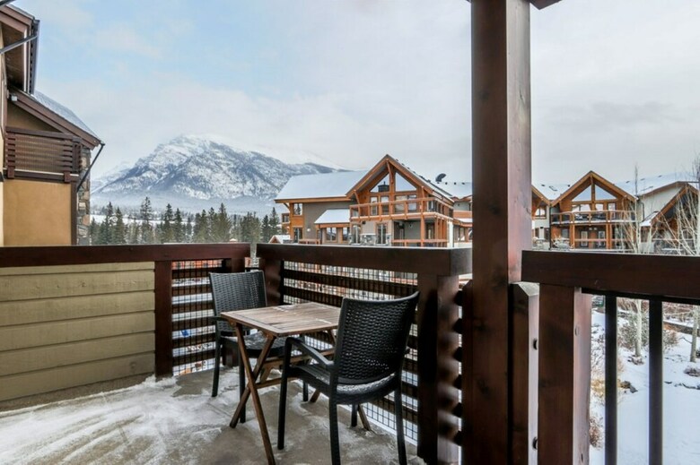 Aparthotel Spring Creek Vacations - Rundle Cliffs Lodge
