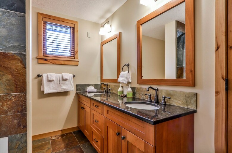 Aparthotel Spring Creek Vacations - Rundle Cliffs Lodge