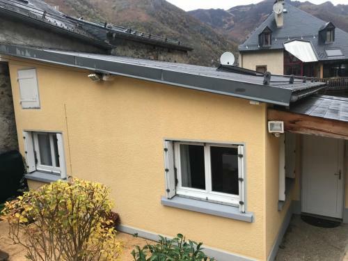 Petite Maison Proche Du Centre Ville