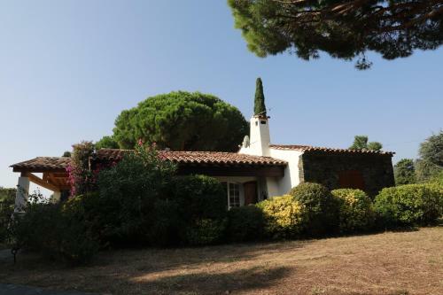Maison Sous Les Pins