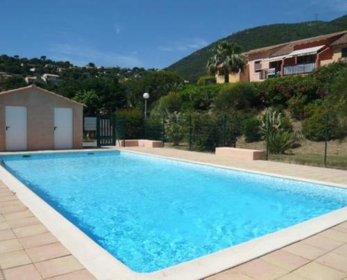 Apartamento Apt With Balcony-view And Private Swimming Pool