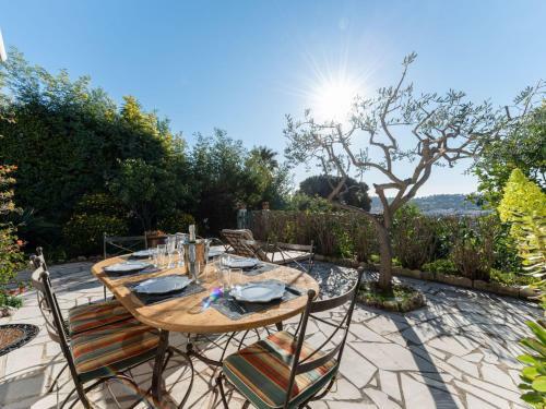 Holiday Home Castel Haussmann-3