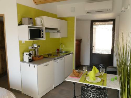 G�tes Lumi�re En Luberon