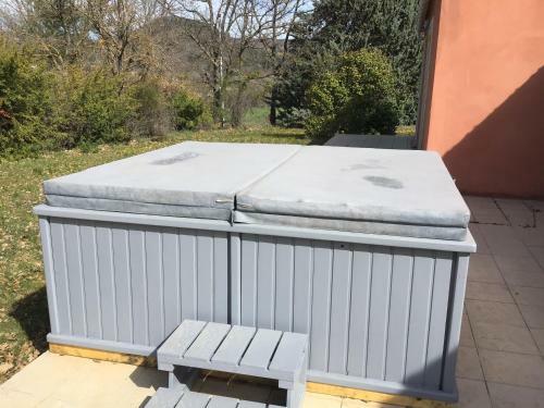 Villa Piscine Face Au Grand Luberon Cereste