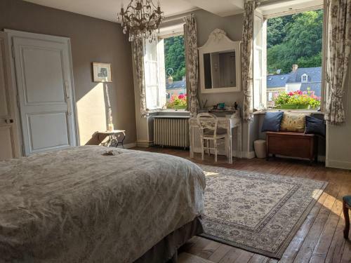 Bed & Breakfast Chailland Home With A View