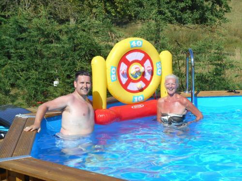Rural Spacious Bungalow With Pool
