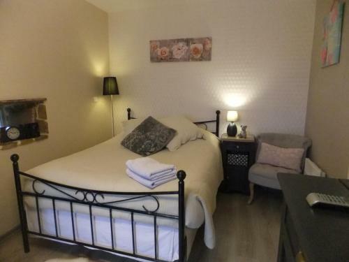 Hostal La Thibaudiere Glycine