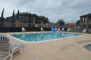 Summit Inn Hotel & Suites