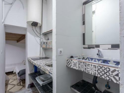 Attractive Apartment In Granada Near The Centre