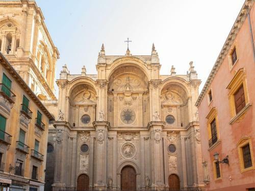 Attractive Apartment In Granada Near The Centre