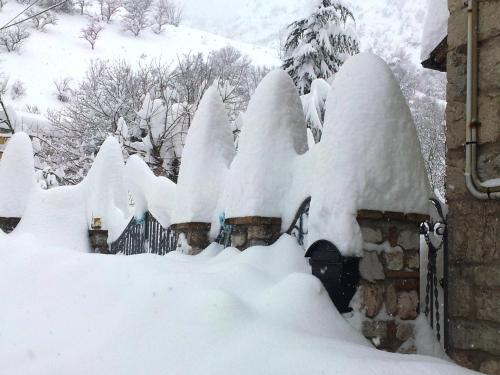Apartamento Mansarda Viti - Sguardo Su Frontone -