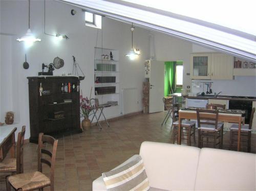 Apartamento Mansarda Viti - Sguardo Su Frontone -