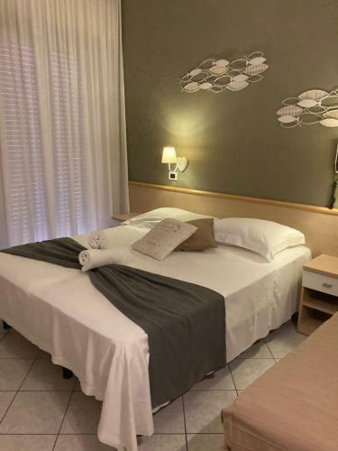 Hostal Holiday Gabicce Mare & Residence