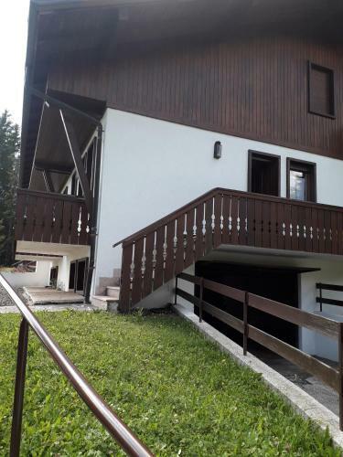 Apartamento Holiday House Gastagh