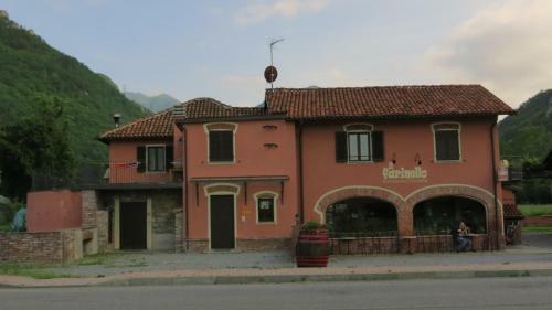 Hostal Guest House " Il Farinello "