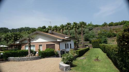 Apartamento Holiday Homes Borgo Papardo