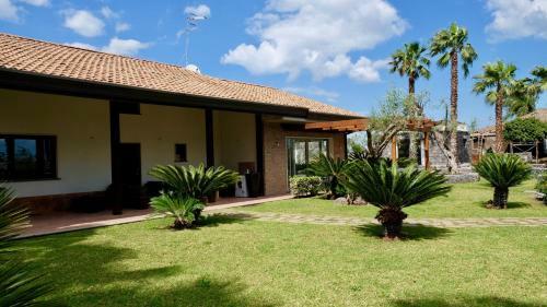 Apartamento Holiday Homes Borgo Papardo