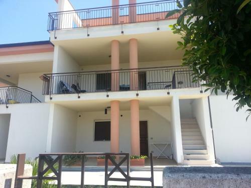 Lina Apartments