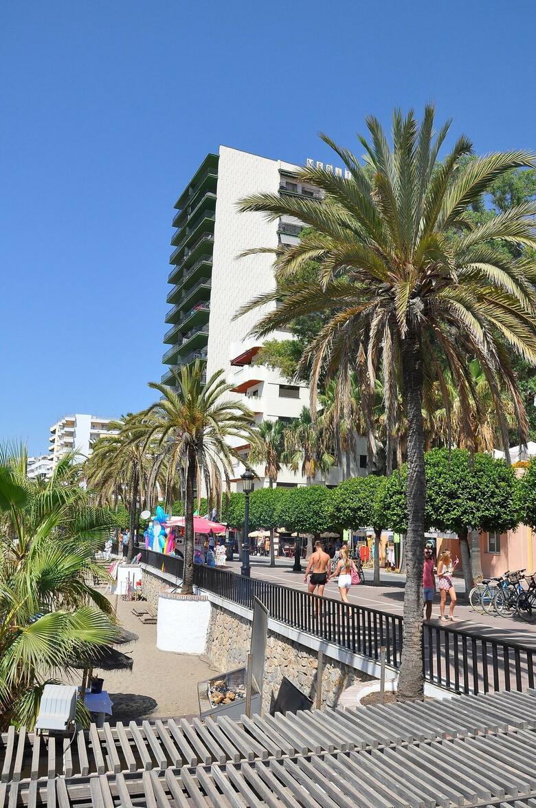 Apartamentos Mediterraneo