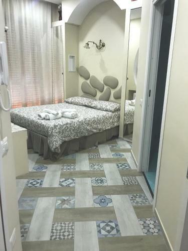 Hostal Vesuvio Rooms