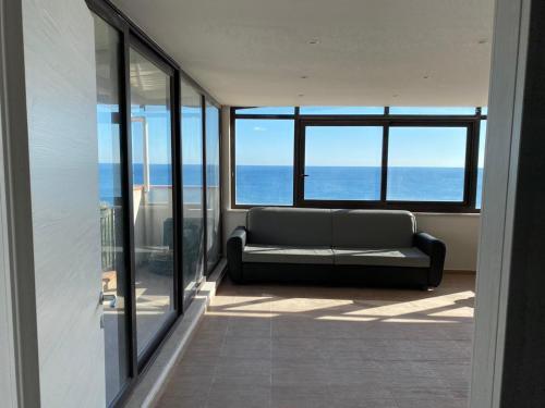 Nick And Santos Holiday Homes 7
