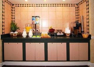 Hotel Rodeway Inn & Suites Little Rock