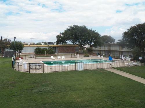 Motel University Inn