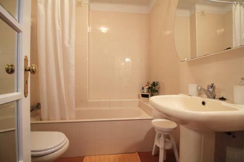 Apartamento The Sea Spot - Beach Vacations With Transfer!