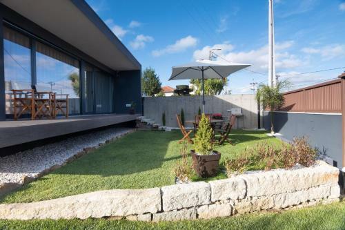 Abra�os Dos Av�s - Casas de Aldeia
