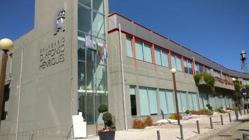 Ref�gio Da Vila - Refuge Of The Village