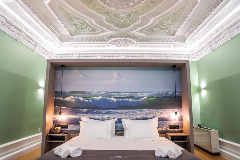 Flag Design Hotel