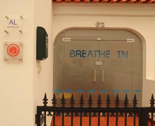 Hostal Breathe In