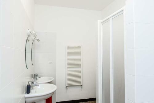 Hostal Leone X Genova Affittacamere