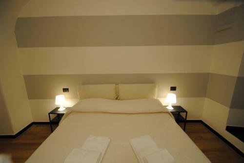 New Apartament In Historical Genoa Center