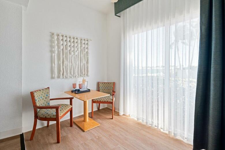 Hotel Palm Tree Club Miami