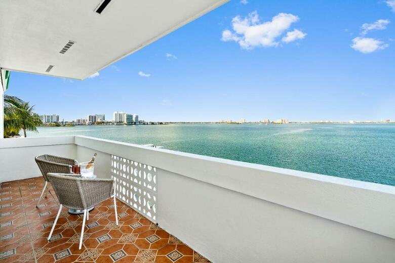 Hotel Palm Tree Club Miami