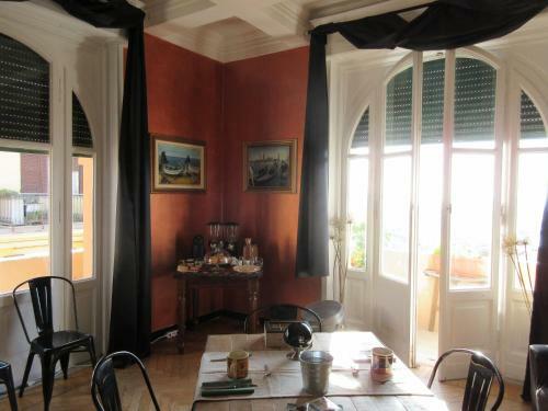 Hostal Doria House 23
