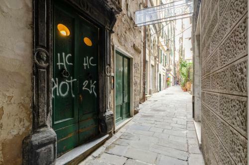 Altido Modern 2-br Apartment In Central Genoa