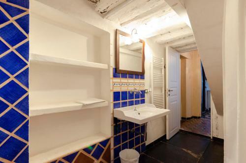 Apartamento Altido Artistic 3-br Flat In Historical Centre