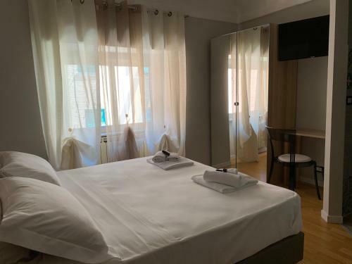 Hostal Genova Fieschi Rooms