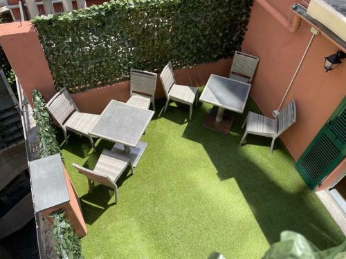 Hostal Genova Fieschi Rooms