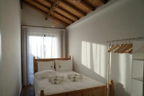 Modern House - Air Cond, Free Parking, Breakfast