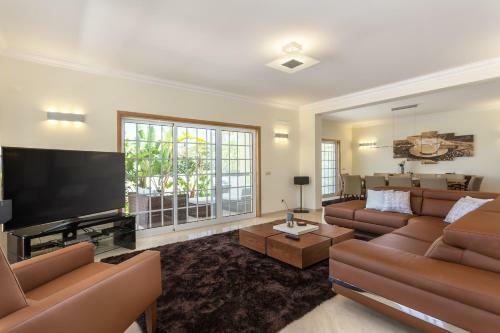 Villa Amarela