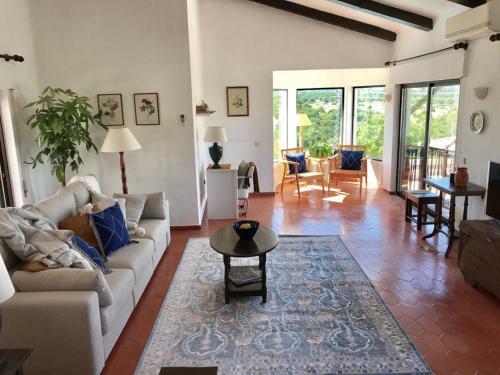 Villa Serra & Mar Country Beach House