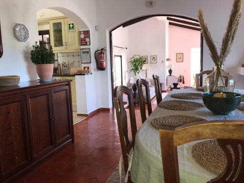 Villa Serra & Mar Country Beach House