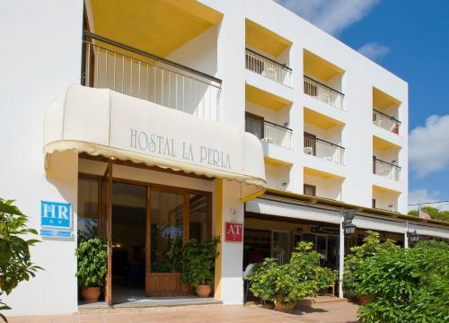 Aparthotel Hostal La Perla