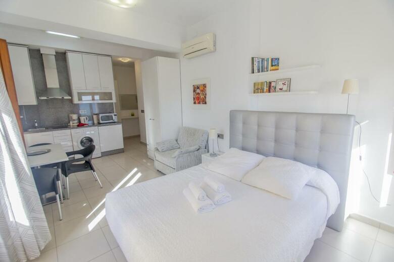 Happyvila Apartments
