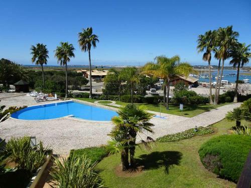One Bedroom Apartment With Stunning Views